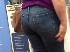 Walmart latina candid booty