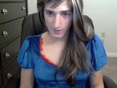 Webcam teen crossdresser dancing