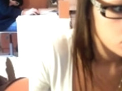 Savoury brunette smacks her cunt in the office