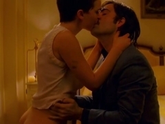 Natalie Portman in Hotel Chevalier (2007)