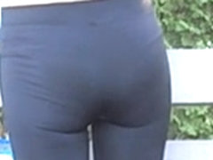 Hawt constricted shinny leggings booty with vpl strap showing