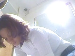 Hot amateur gets on dressing room spy cam in her panty