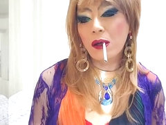 Sissy girl niclo sexy makeup smoking