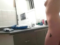 So sexy tattoe female put horny in front her webcam knowed all the World see