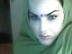 INDIAN LADY ON CAM