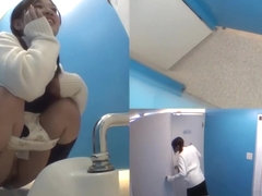 Asian Teen Babes Urinate