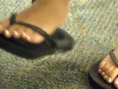 College Indian Feet (must see!!) - Flip flop play
